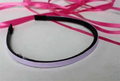 Como hacer una diadema de listón : Como hacer una diadema de listón :