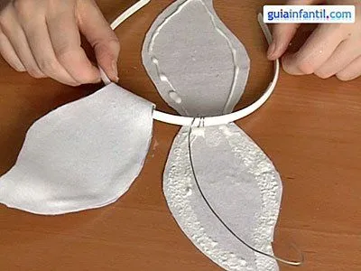 Diadema con orejas de conejo. Manualidades de Carnaval Diadema con orejas de conejo. Manualidades de Carnaval