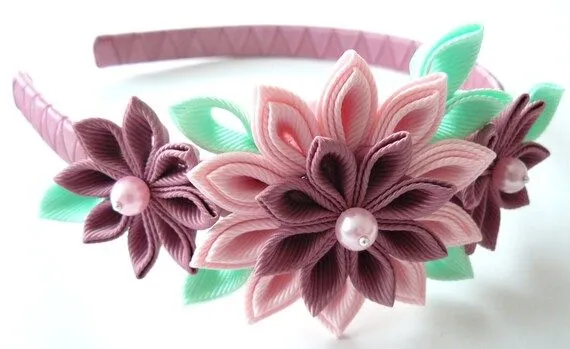 Diadema de tela Flor Kanzashi. Rosemauve lt.pink y por JuLVa