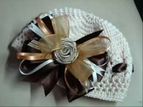 Diademas y Moños Antara "Gorros tejidos a Mano para Niña" - YouTube Diademas y Moños Antara "Gorros tejidos a Mano para Niña" - YouTube