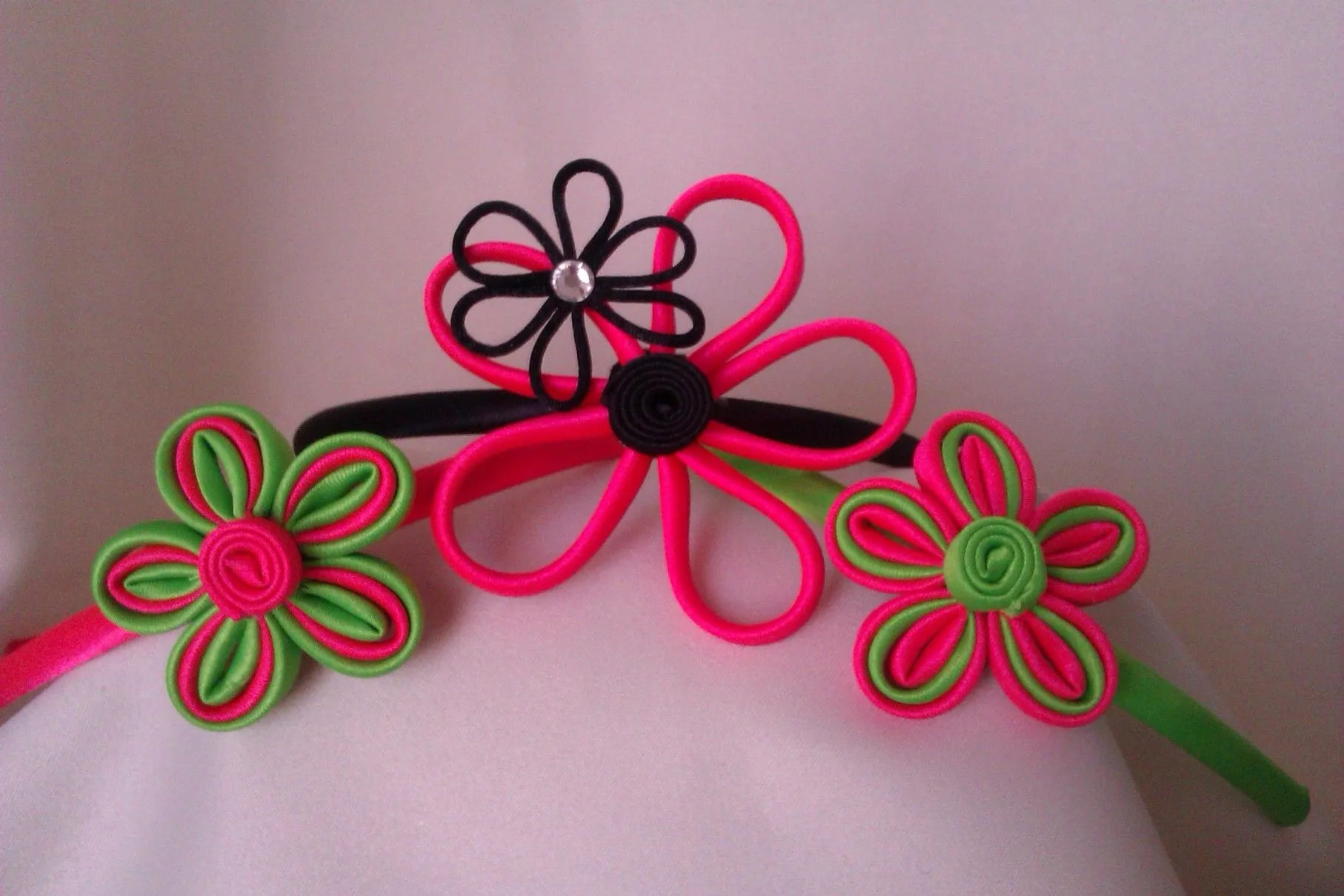 DIADEMAS ROSA Y VERDE FLUOR | My Sweet Glamour DIADEMAS ROSA Y VERDE FLUOR | My Sweet Glamour