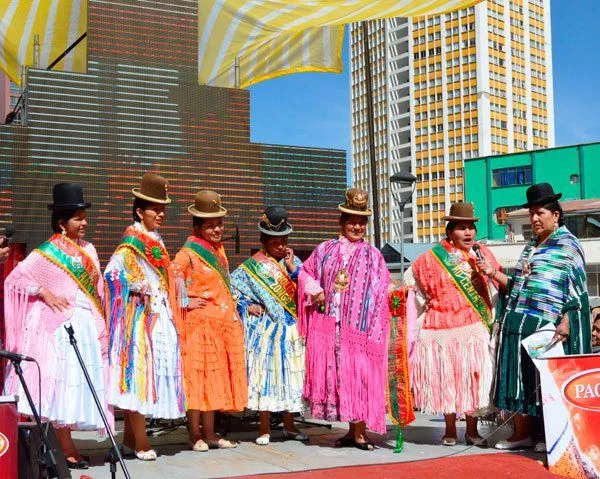 El Diario - Este domingo se elige a Cholita Paceña 2014