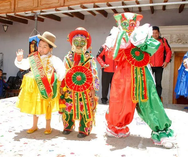 El Diario - Eligieron a ch'iti personajes del carnaval paceño El Diario - Eligieron a ch'iti personajes del carnaval paceño