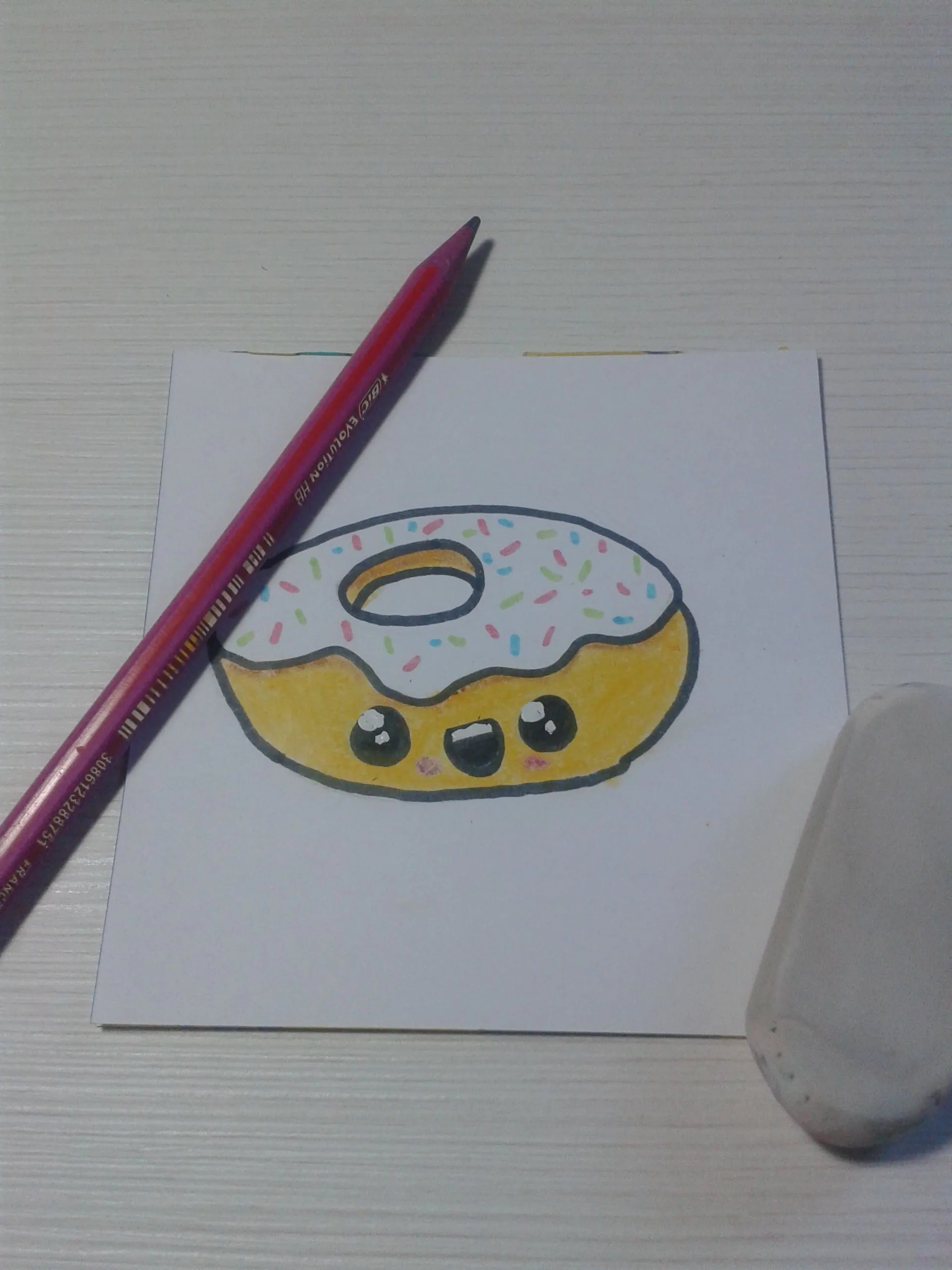 Cómo dibujar un donut kawaii! | Manualidades Fáciles