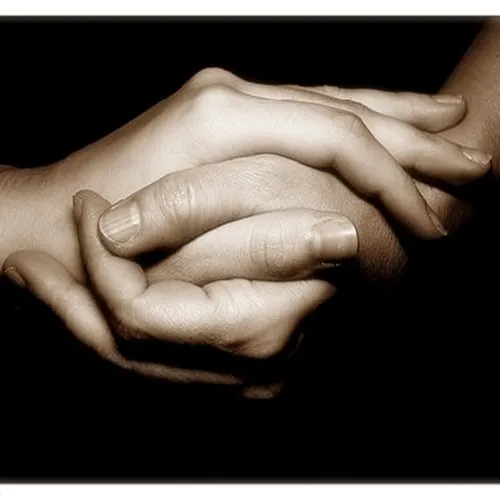 Como dibujar manos entrelazadas - Imagui