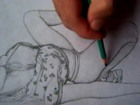 dibujo de una modelo en lapiz - YouTube