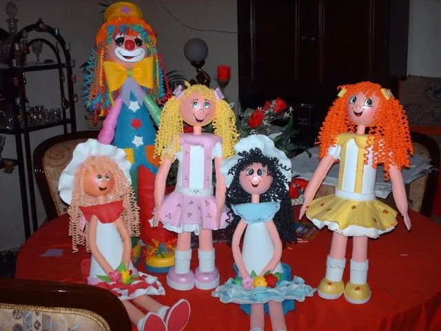 Dibujo de payasos en foami - Imagui