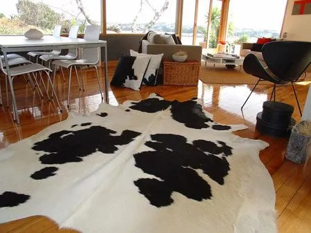 Decoración con alfombras de piel de vaca | Alfombras - Decora Ilumina Decoración con alfombras de piel de vaca | Alfombras - Decora Ilumina