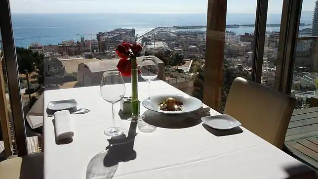 Diez restaurantes para celebrar el día de la madre en Alicante Diez restaurantes para celebrar el día de la madre en Alicante