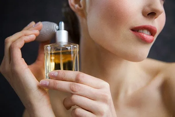 Diez cosas que tenés que saber sobre los perfumes - Revista OHLALÁ ... Diez cosas que tenés que saber sobre los perfumes - Revista OHLALÁ ...