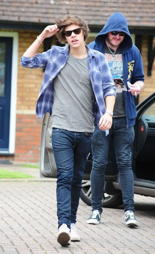Directioners: Harry Styles: El Chico Guapo de One Direction Directioners: Harry Styles: El Chico Guapo de One Direction