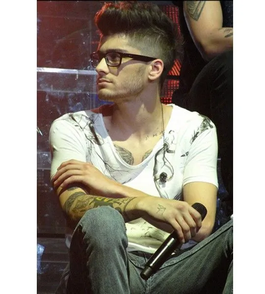 Directioners: One Direction: Zayn Malik, el Cuerpo Perfecto