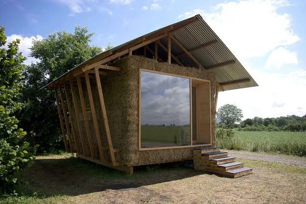 Diseño de casa hecha de paja, construcción de vivienda pequeña ...