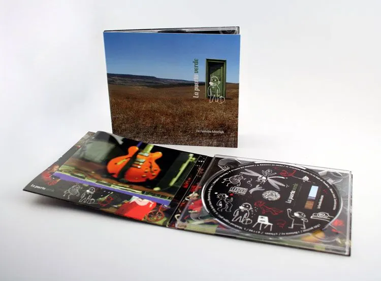 Diseño Gráfico: Carátula portada de La Familia Iskariote Diseño Gráfico: Carátula portada de La Familia Iskariote