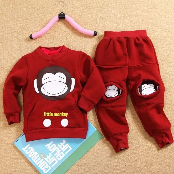 Ropa de bebé en polar moldes - Imagui