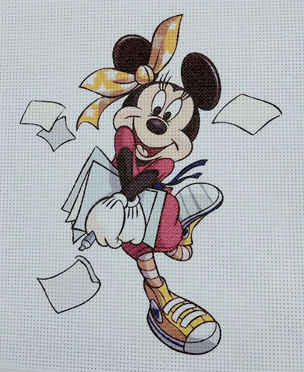 Diseños estampados para bordar en punto de cruz | Minnie Mouse - Marol Rivadeneira Diseños estampados para bordar en punto de cruz | Minnie Mouse - Marol Rivadeneira