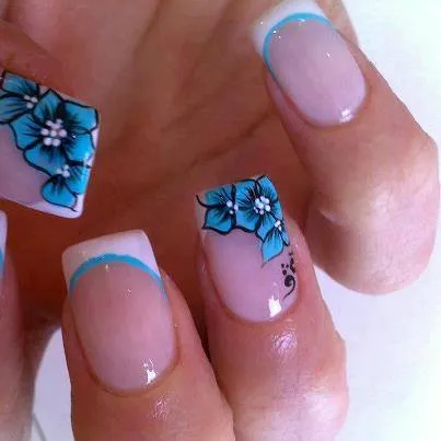 21 Diseños de Uñas con Flores en Azul Clarito - ε Diseños e Ideas ...