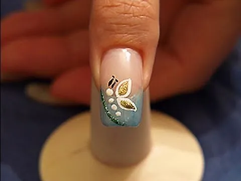 Diseños: Mariposas con pincel | Uñas Acrílicas y de Gel