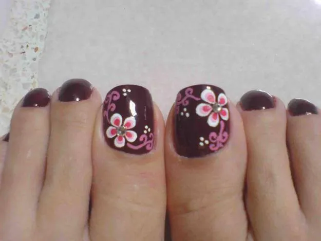 8 Diseños de Uñas Color Negro con Flores - ε Diseños e Ideas ...