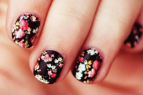 8 Diseños de Uñas Color Negro con Flores - ε Diseños e Ideas ... 8 Diseños de Uñas Color Negro con Flores - ε Diseños e Ideas ...