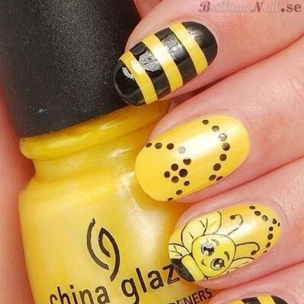 7 Diseños de Uñas Divertidas de Dibujos en Color Amarillo 7 Diseños de Uñas Divertidas de Dibujos en Color Amarillo