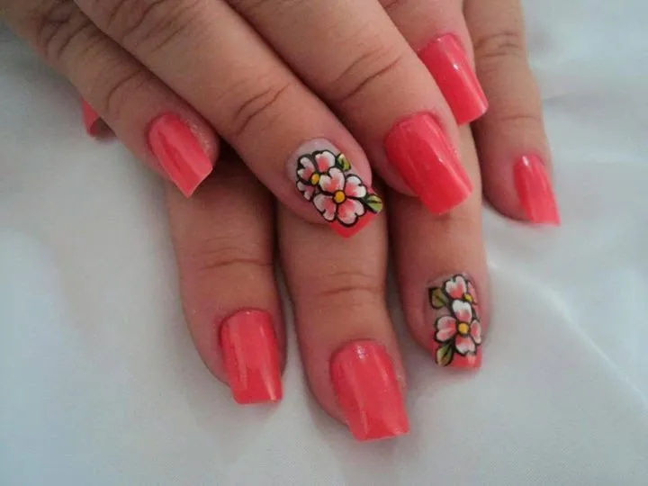 Diseños de uñas pinceladas 2015 - Imagui