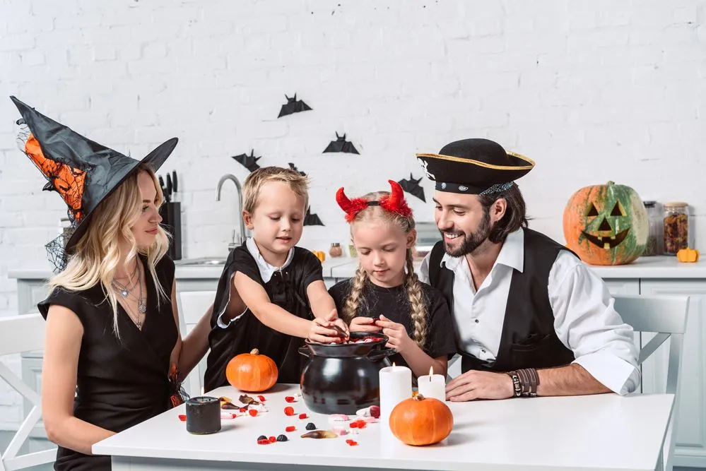 Disfraces de Halloween caseros: 5 ideas para ser los reyes de la noche Disfraces de Halloween caseros: 5 ideas para ser los reyes de la noche