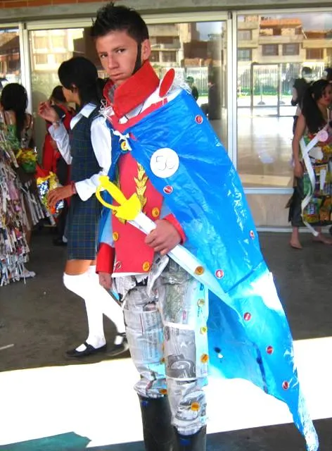 Traje reciclable para hombre - Imagui