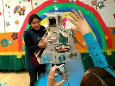 Disfraces reciclados - YouTube