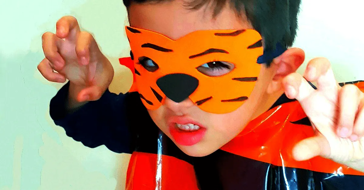 2 disfraces súper fáciles con bolsas de plástico | Fixo Kids 2 disfraces súper fáciles con bolsas de plástico | Fixo Kids