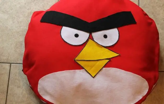 Como hacer un disfraz del ave rojo de Angry Bird | Todo Manualidades Como hacer un disfraz del ave rojo de Angry Bird | Todo Manualidades