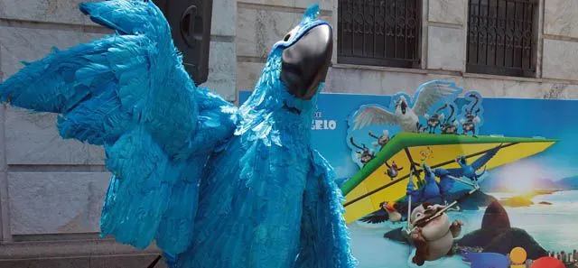 Como hacer disfraz de blu rio - Imagui