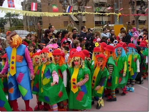 Disfraz con bolsa de basura_ De payaso | Colorear Disfraz con bolsa de basura_ De payaso | Colorear