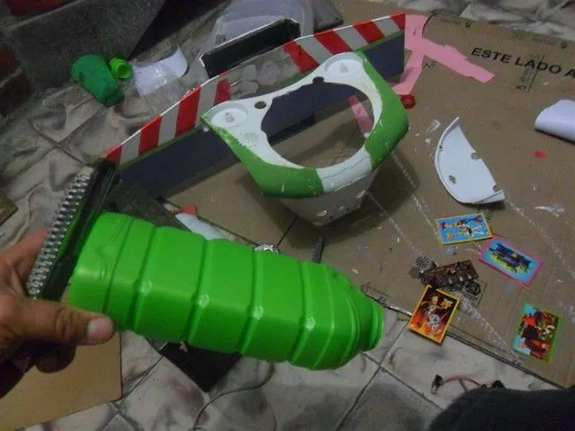 BOTA de FOMI buzz lightyear - Imagui
