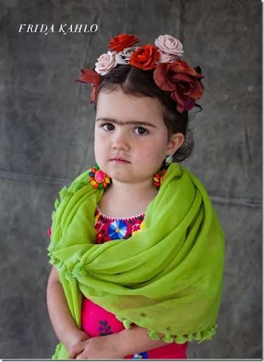 Disfraz casero de Frida Kahlo para niña | Todo Halloween Disfraz casero de Frida Kahlo para niña | Todo Halloween