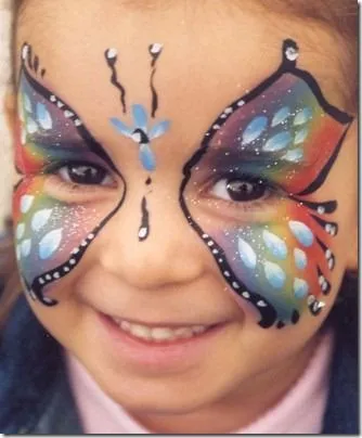 Disfraz casero y maquillaje de mariposa para niña | Trato o truco Disfraz casero y maquillaje de mariposa para niña | Trato o truco