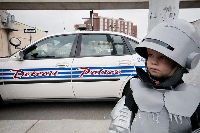 Disfraz casero de Robocop para niños - Disfraces caseros y tiendas ... Disfraz casero de Robocop para niños - Disfraces caseros y tiendas ...