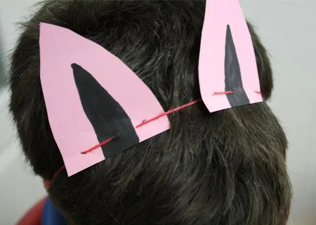 Disfraz de cerdito con cartulina - Paperblog