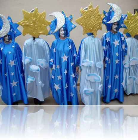 Disfraz estrella y luna para grupos | Manualidades ... Disfraz estrella y luna para grupos | Manualidades ...