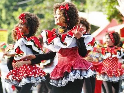 El Carnaval Una Fiesta Esperada Por Todo: Negrita Puloy...!!!
