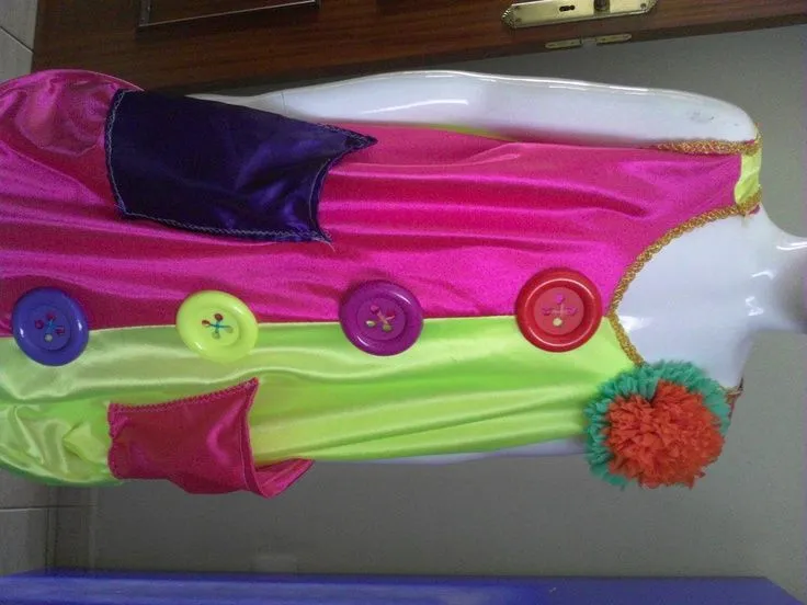 Como hacer un disfraz de payaso con papel crepe - Imagui Como hacer un disfraz de payaso con papel crepe - Imagui