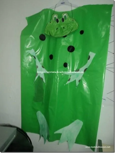 Disfraz de rana con bolsa de basura verde de multipapel | http ... Disfraz de rana con bolsa de basura verde de multipapel | http ...