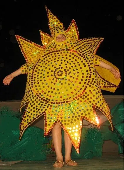 Disfraz de sol con lentejuelas | RECREAR - MANUALIDADES - ARTE Disfraz de sol con lentejuelas | RECREAR - MANUALIDADES - ARTE