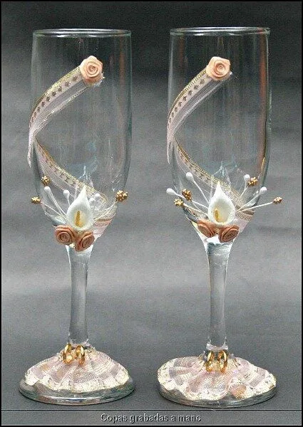 Distinción y originalidad en tus copas de novios Distinción y originalidad en tus copas de novios