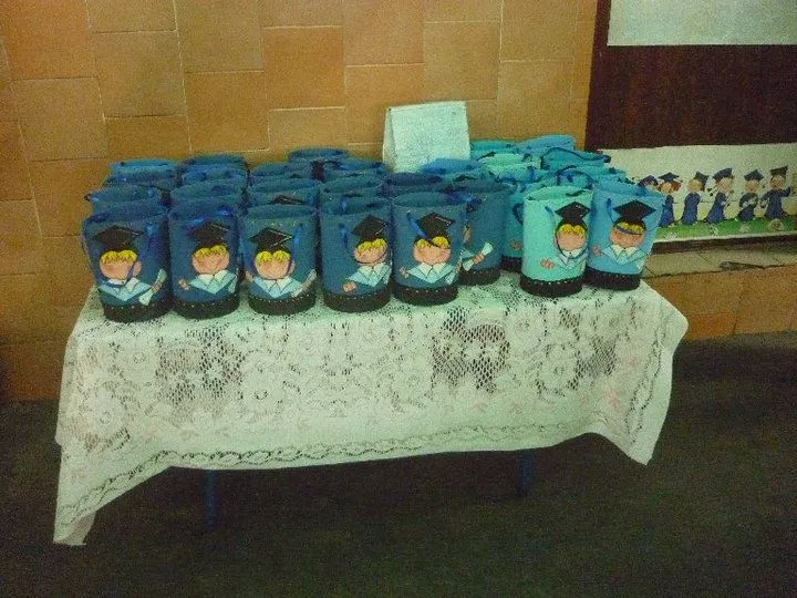 Distintivos para graduación de secundaria - Imagui
