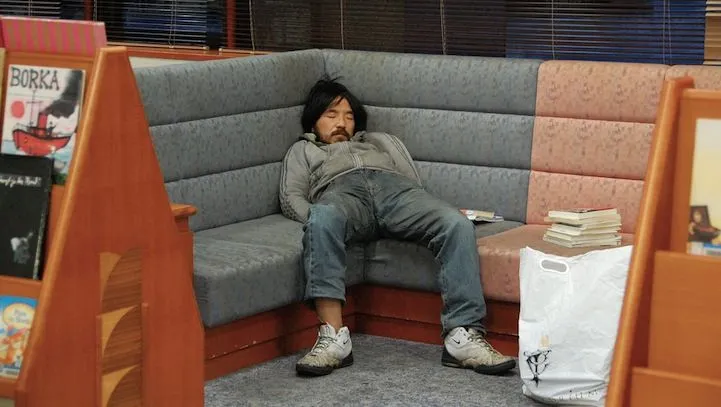 Divertidas Fotografías de Personas Durmiendo en Bibliotecas ... Divertidas Fotografías de Personas Durmiendo en Bibliotecas ...