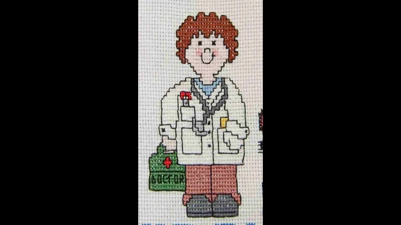DIY Cómo bordar en punto de cruz un doctor - YouTube DIY Cómo bordar en punto de cruz un doctor - YouTube