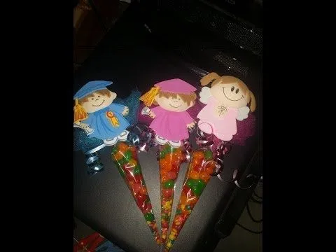DIY Dulceros graduados kinder bautizo - YouTube DIY Dulceros graduados kinder bautizo - YouTube