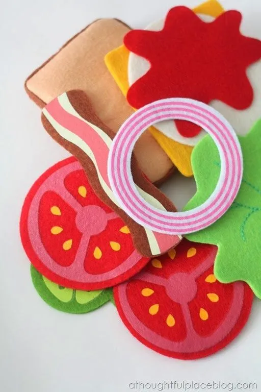 diy food toy - Buscar con Google | Felt crafts, Felt food patterns, Felt  toys