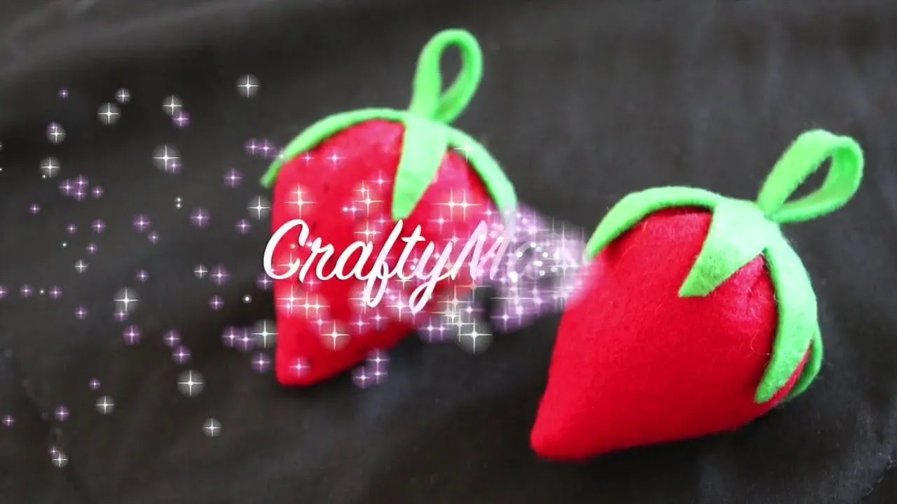 DIY: Como Hacer Fresa De Fieltro (Tutorial fácil) - YouTube DIY: Como Hacer Fresa De Fieltro (Tutorial fácil) - YouTube
